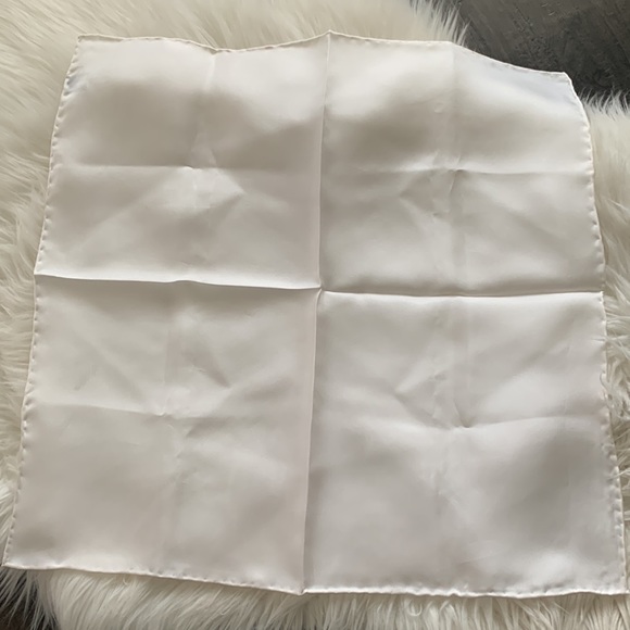 100% Silk Pocket Square - Picture 2 of 3
